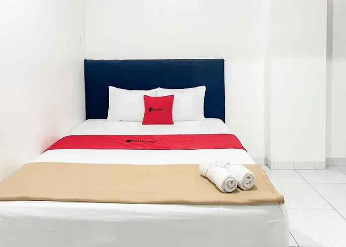 RedDoorz Near Mall Ramayana Rapak Balikpapan